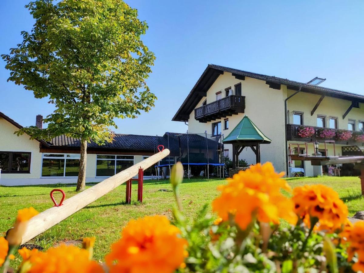 Thyrnau Fruehstuecks-Pension Lichtenauer Hof מראה חיצוני תמונה